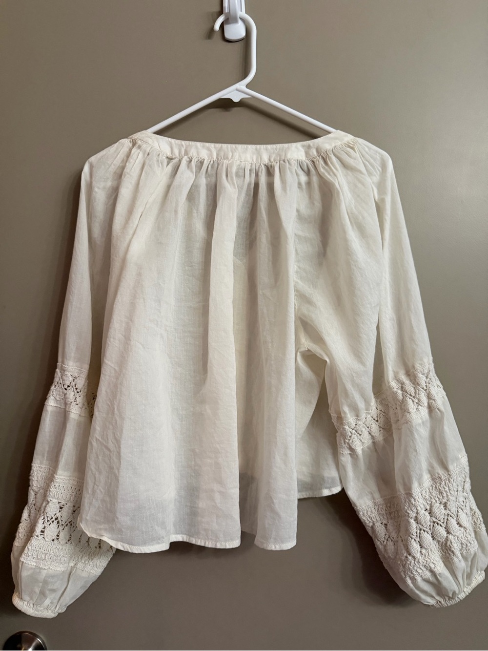 Aerie Ivory Cotton Crochet Boho Long Sleeve blouse - Picture 3 of 4